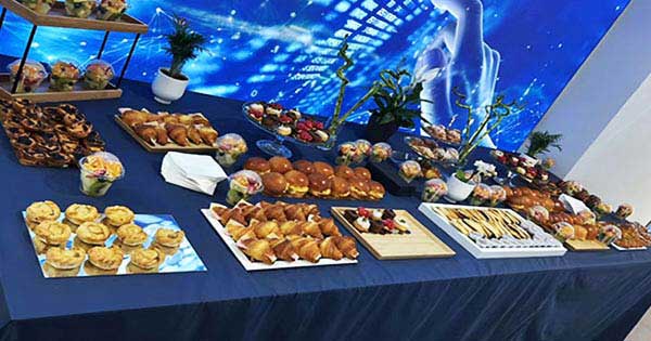 Mesa de Salgados e charcutaria para Catering
